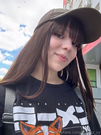 lil_kitty_yy