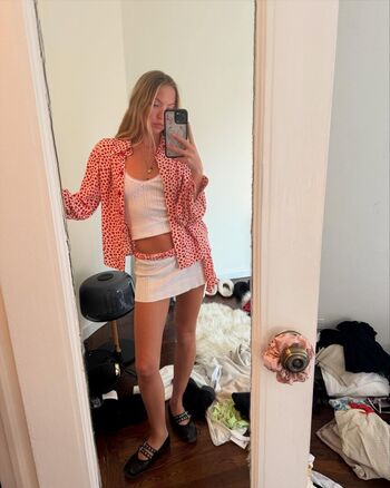 Lila Moss