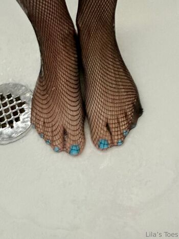 lilas.toes