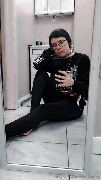 lilmoonfox