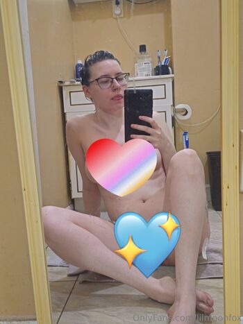 lilmoonfox