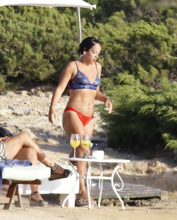 Lily Allen