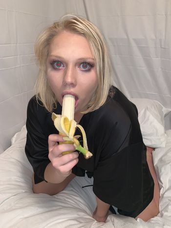 lily_devine