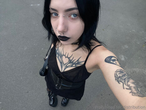 lily_helen