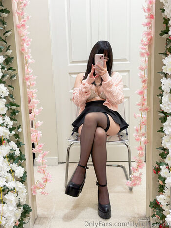 lilylightsworn