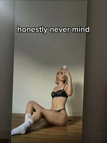 Lina_hsly