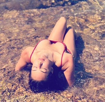 Lindsey McKeon