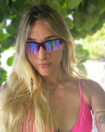 Lindy Velame