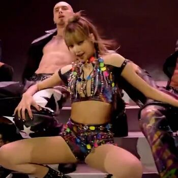 Lisa Blackpink