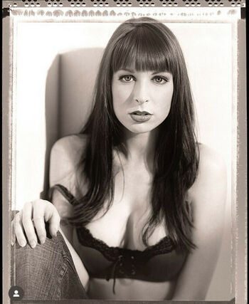 Lisa Foiles