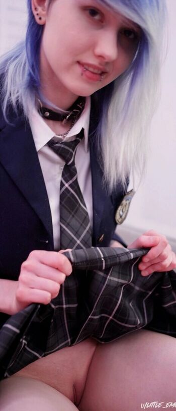 little_emo_kitten