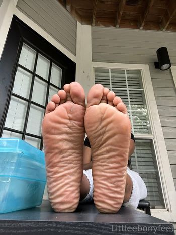 littleebonyfeet