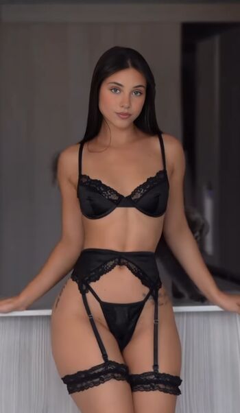 Lizz Hughes