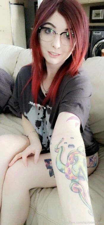 Lizzi Blake