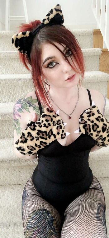 Lizzi Blake