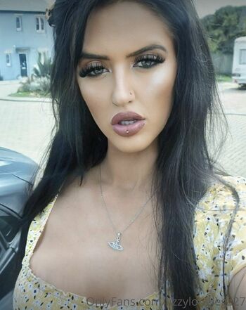 Lizzy Groombridge