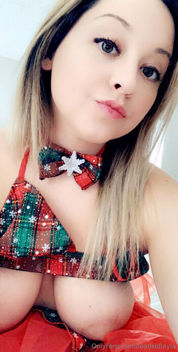 loadsoflayla