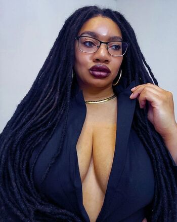 LockedHoneyPrincess