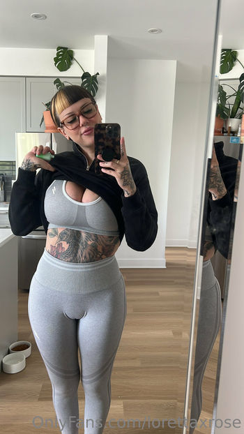 lorettaxrose