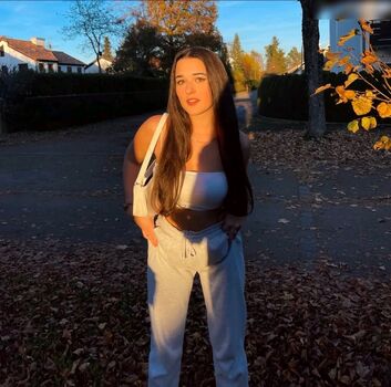 Lotti Aisha Greinwald