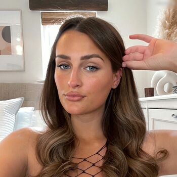 lottie_m aka charlottemx