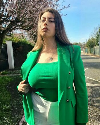 Lovaliine