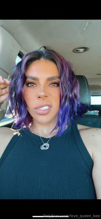 love_queen_bee