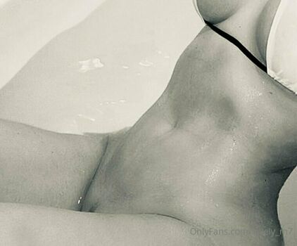 lovely_m7