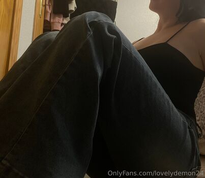 lovelydemon24