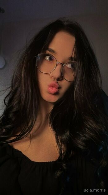 lucia.morris