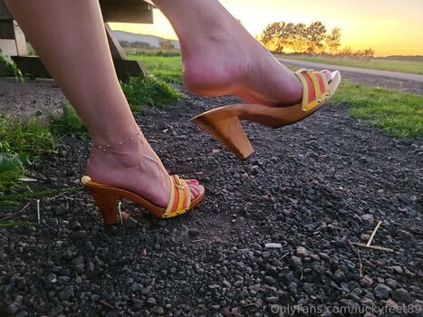 luckyfeet89