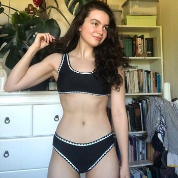 Lucy Holz