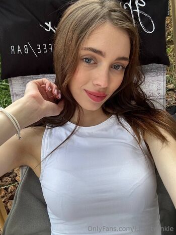 lucy_twinkle