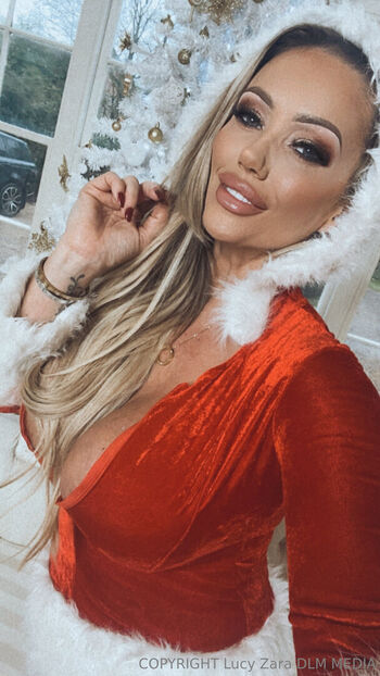 lucyzara