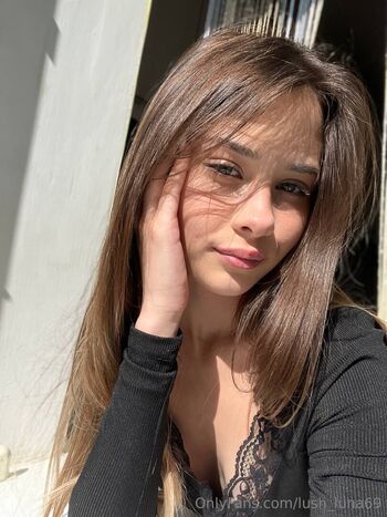 lush_luna69