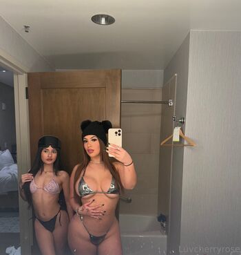 luvcherryrose