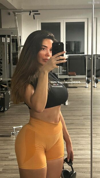 Lya Aylin