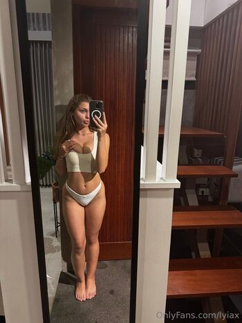 lyiax