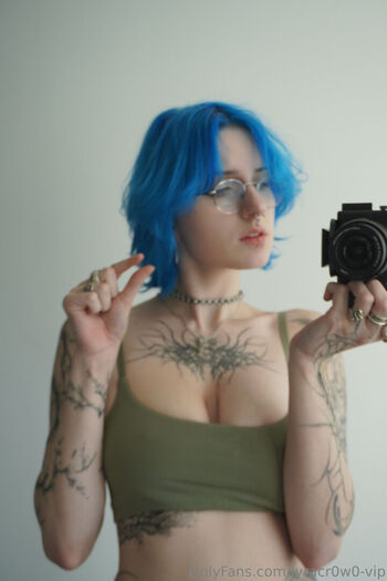 Lyra Crow
