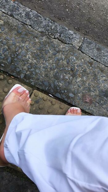 Lyz Feet