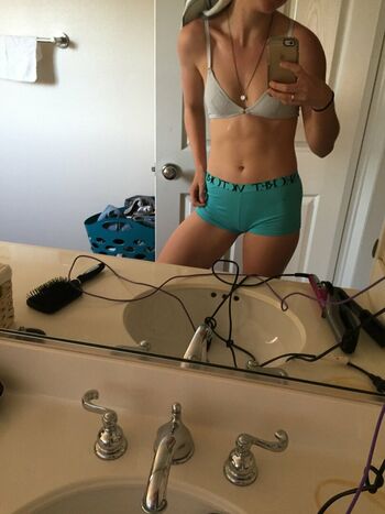 Mackenzie Lintz