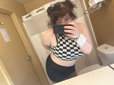 madam_ivy_