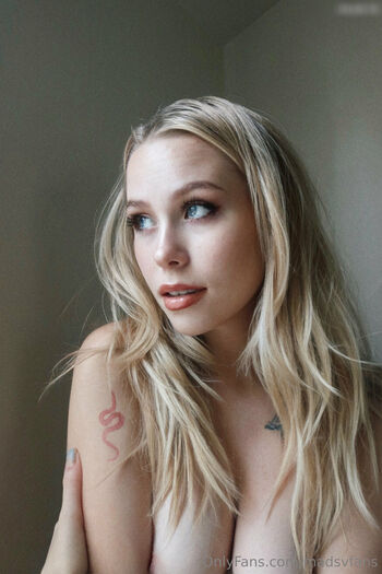 Maddy Vae