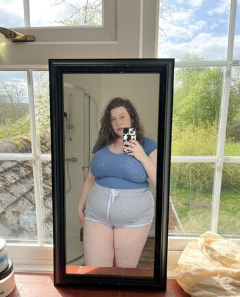 Majikmilk | Busty BBW