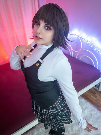 Marcelline Cos