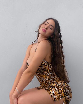 Maricel Freire Hotwife