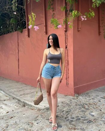 Maricel Freire Hotwife