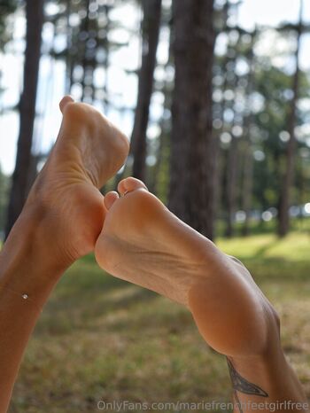 mariefrenchfeetgirlfree