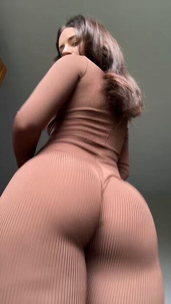 Marlyn B