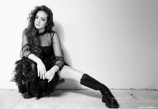 Mary Mouser